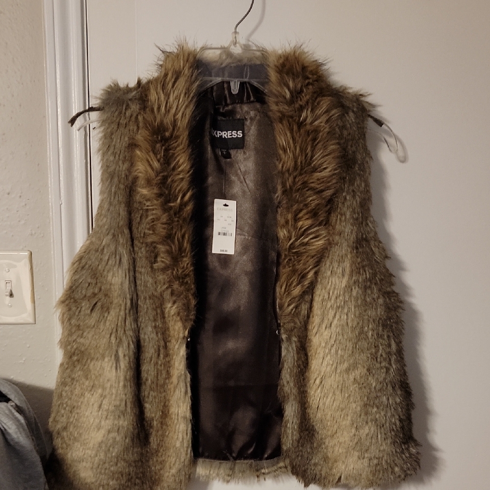Express Women's Faux Fur Vest - Tan